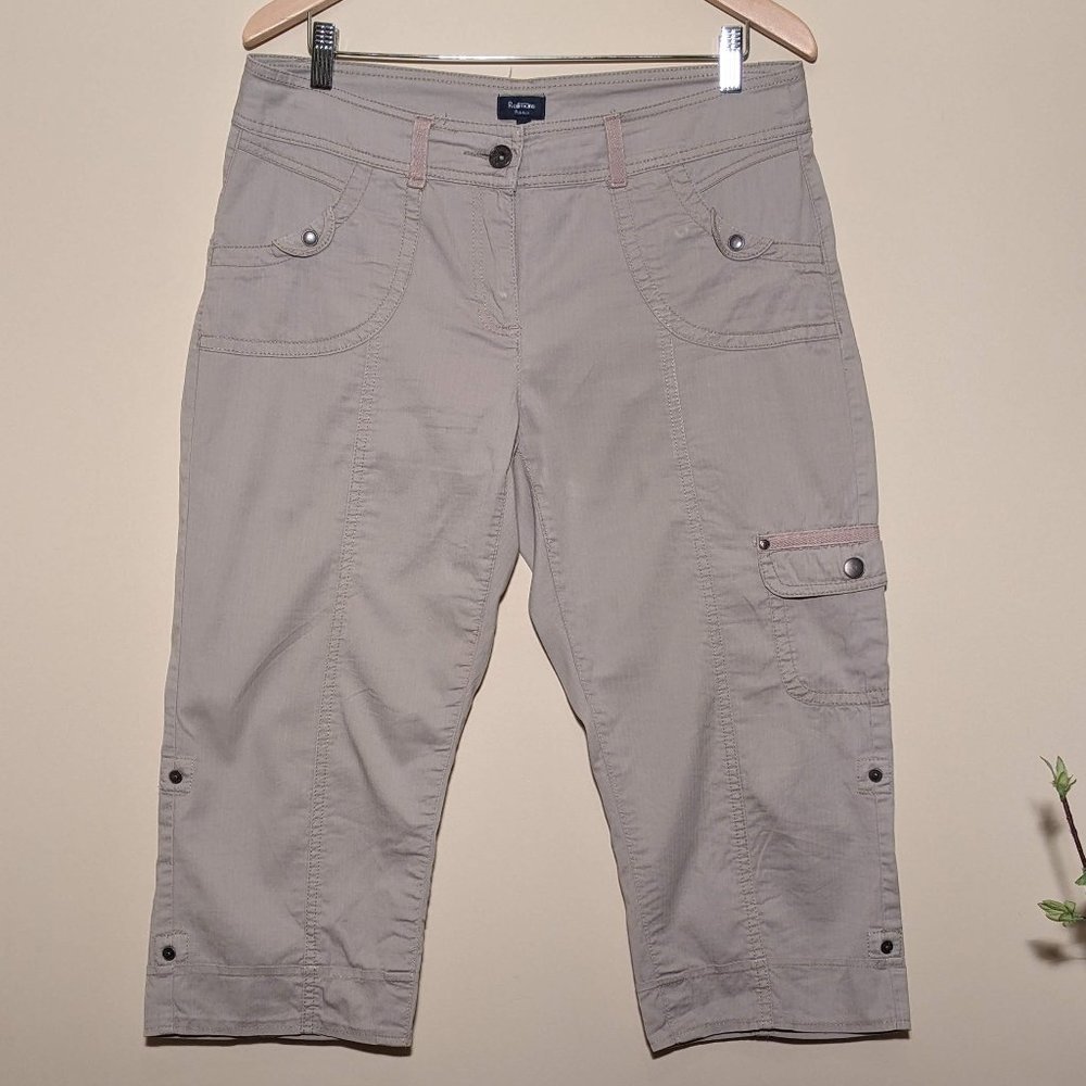 Reitmans Petite Cream/Beige Crop 3/4 Pants Skinny Fit. Capris Size 10P